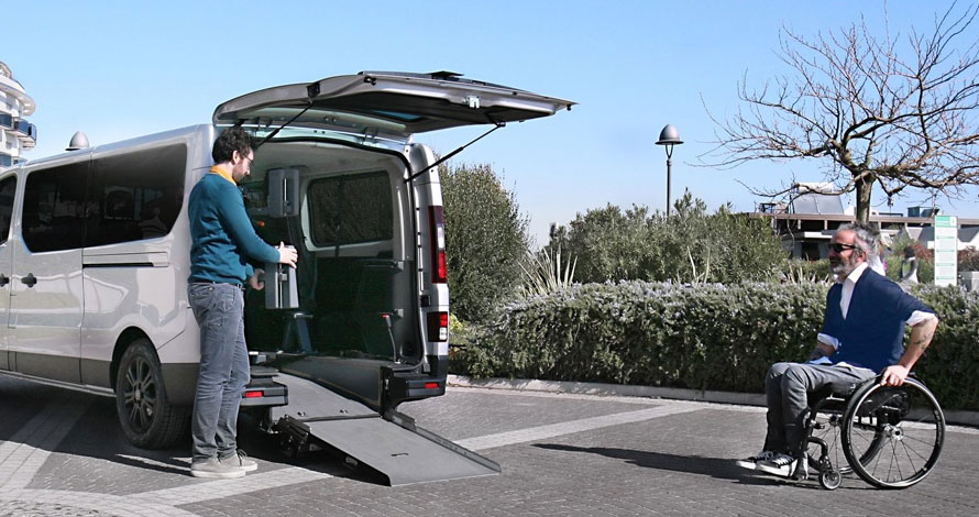 mezzi per trasporto disabili